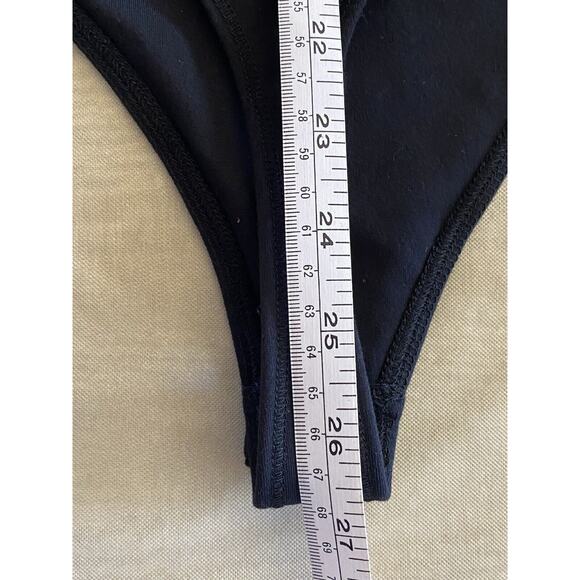 Abercrombie &‎ Fitch Long-Sleeve Seamless Fabric Keyhole Bodysuit Size S Black - Picture 12 of 12
